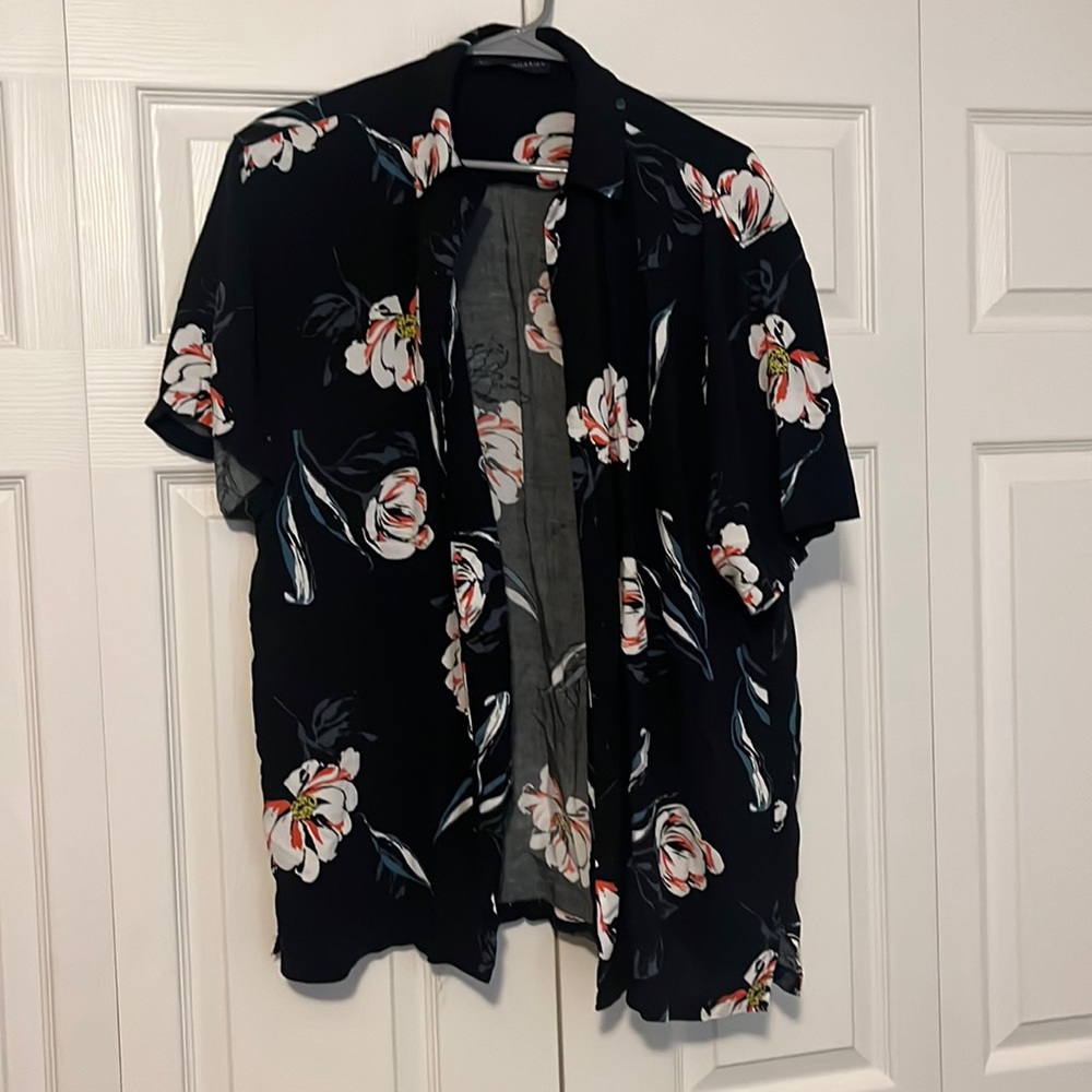 Men’s floral button up